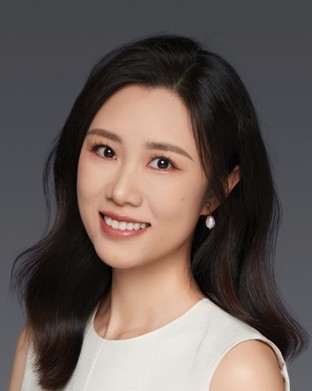 Elena Zhou